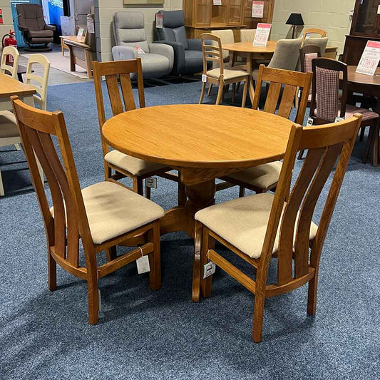 Andrena Pelham Circular Extending Dining Table and 4 Chairs