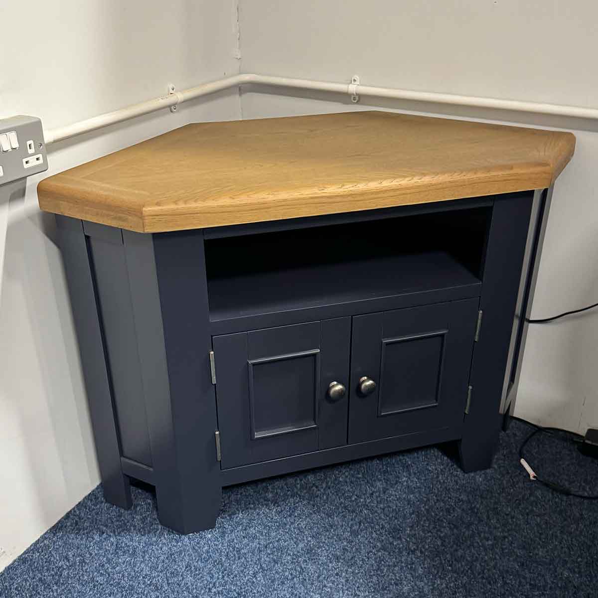 Manor Collection Honeywood Corner TV Unit