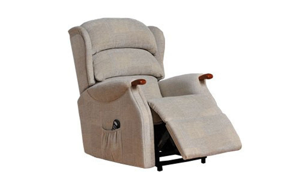 Celebrity Westbury Petite Recliner