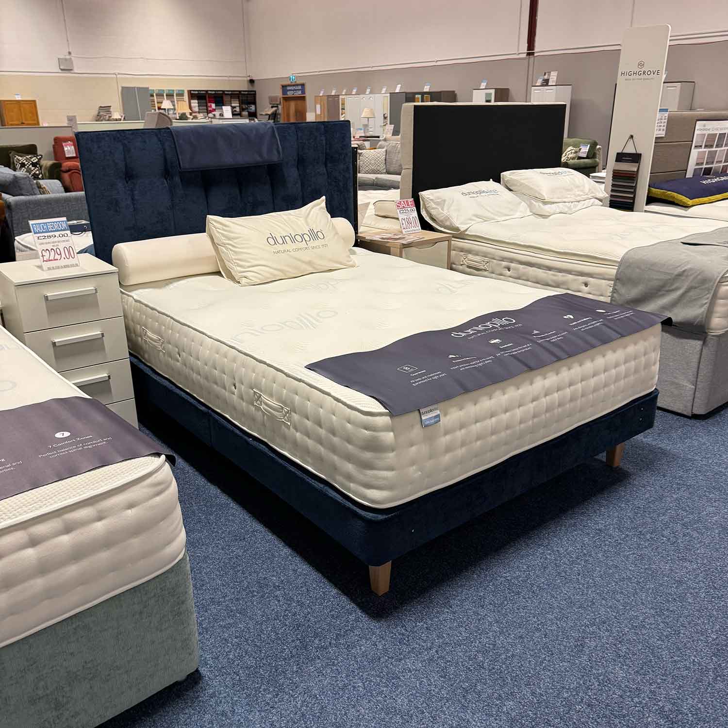 Dunlopillo Elite Supreme 5'0" Divan Set On Legs With Taylor Headboard