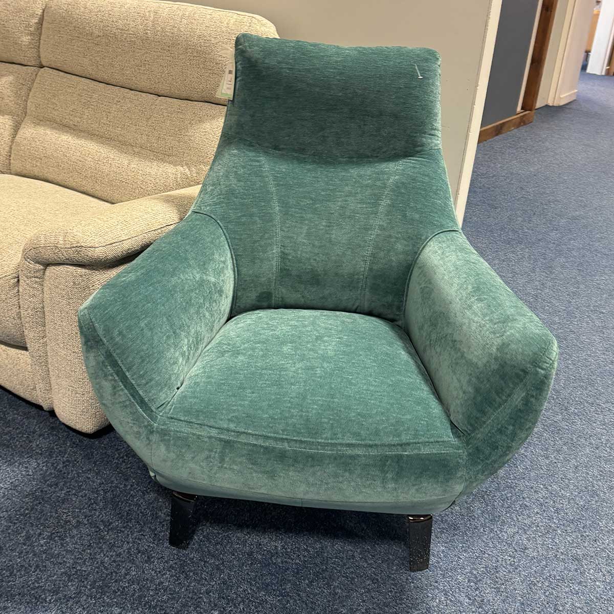 Manor Collection Toucan Club Chair