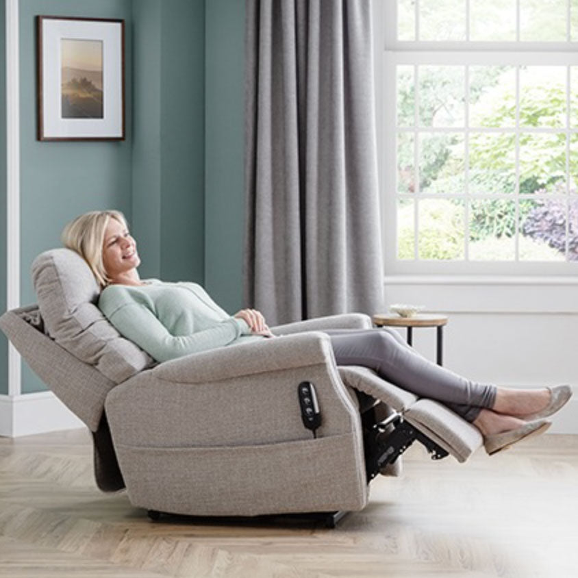 Celebrity Sandhurst Standard Recliner