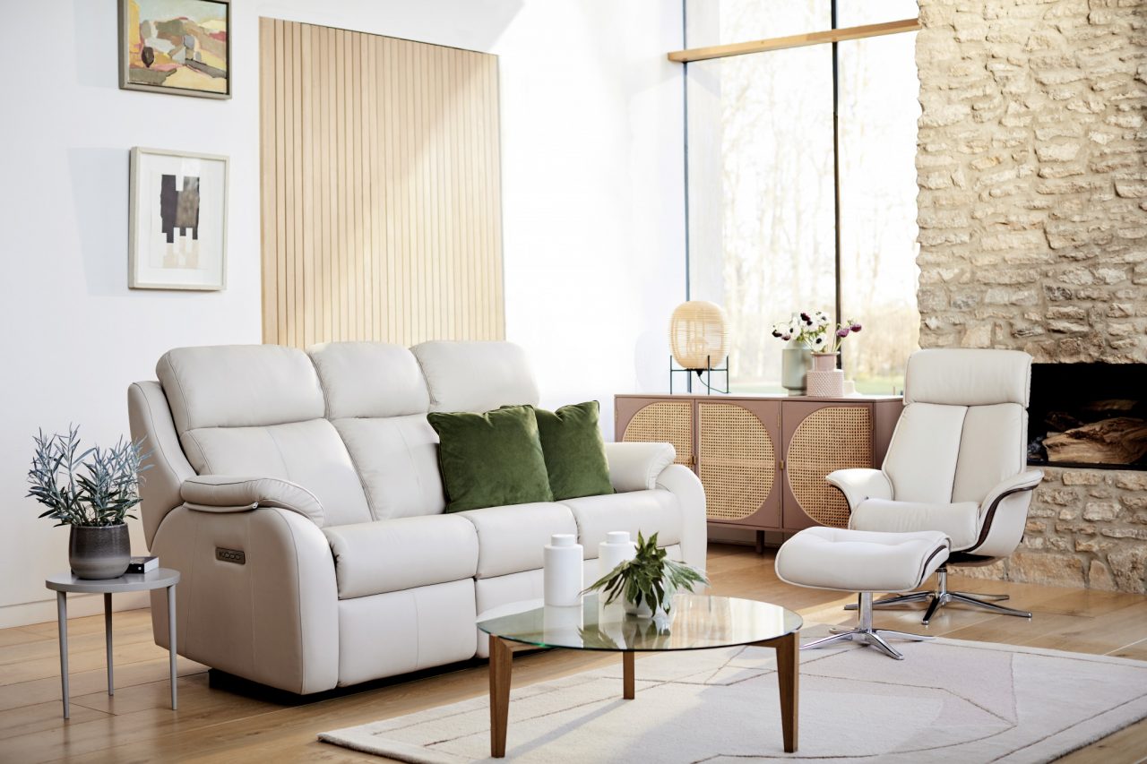 G Plan Kingsbury Dual Elevate Armchair